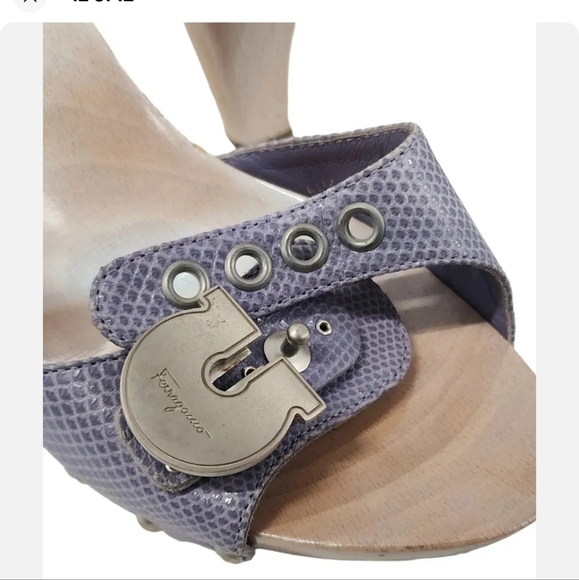 Ferragamo Italy  Horseshoe Peep Toe Heels Size 7-7.5 B - Picture 8 of 8